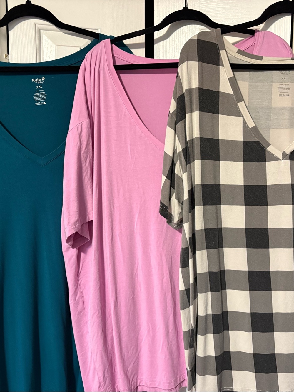 Kyte BABY xxl v-necks